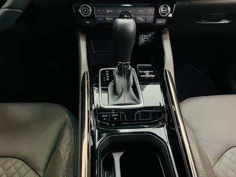 JEEP Commander 1.3 16V 4P FLEX T270 OVERLAND TURBO AUTOMTICO, Foto 23