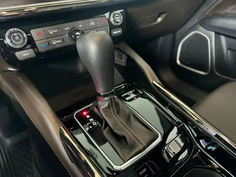 JEEP Commander 1.3 16V 4P FLEX T270 OVERLAND TURBO AUTOM�TICO AT6, Foto 16