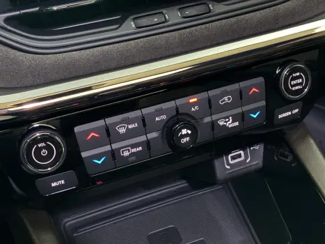 JEEP Commander 1.3 16V 4P FLEX T270 OVERLAND TURBO AUTOM�TICO AT6, Foto 17