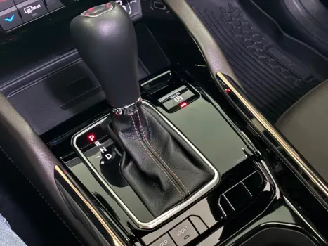 JEEP Commander 1.3 16V 4P FLEX T270 OVERLAND TURBO AUTOM�TICO AT6, Foto 18