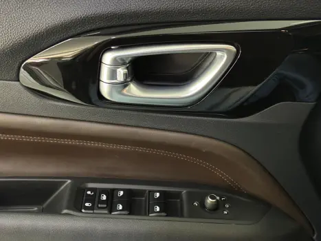 JEEP Commander 1.3 16V 4P FLEX T270 OVERLAND TURBO AUTOM�TICO AT6, Foto 21