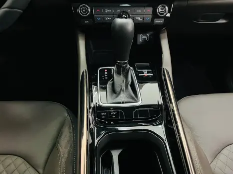 JEEP Commander 1.3 16V 4P FLEX T270 OVERLAND TURBO AUTOM�TICO AT6, Foto 22