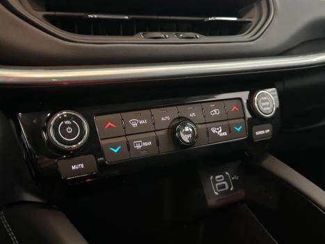 JEEP Commander 1.3 16V 4P FLEX T270 LONGITUDE TURBO AUTOM�TICO AT6, Foto 12