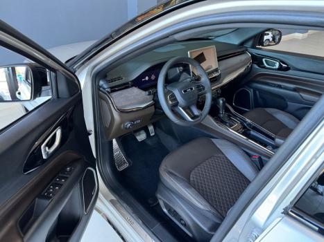JEEP Commander 1.3 16V 4P FLEX T270 OVERLAND TURBO AUTOM�TICO AT6, Foto 11