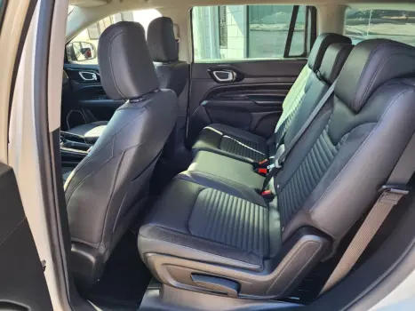 JEEP Commander 1.3 16V 4P FLEX T270 LIMITED TURBO AUTOMÁTICO AT6, Foto 8