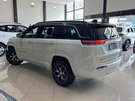 JEEP Commander 2.0 16V 4P TD380 OVERLAND 4X4 TURBO DIESEL AUTOM�TICO AT9, Foto 5