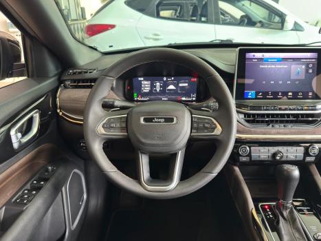 JEEP Commander 2.0 16V 4P TD380 OVERLAND 4X4 TURBO DIESEL AUTOM�TICO AT9, Foto 9