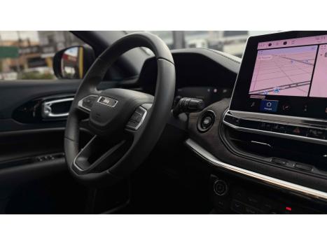 JEEP Commander 2.0 16V 4P TD380 OVERLAND 4X4 TURBO DIESEL AUTOM�TICO AT9, Foto 12