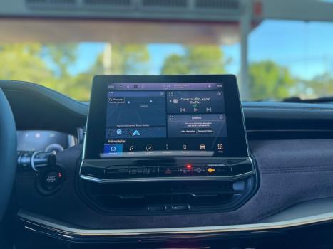 JEEP Commander 2.0 16V 4P TD380 OVERLAND 4X4 TURBO DIESEL AUTOM�TICO AT9, Foto 11