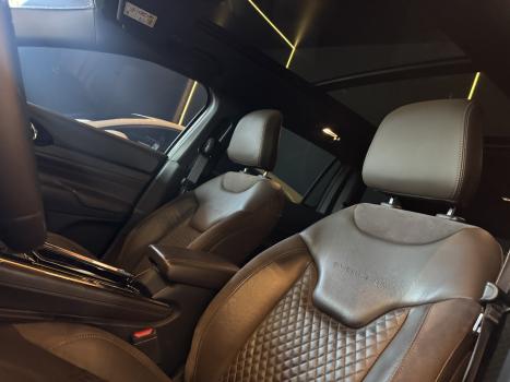 JEEP Commander 2.0 16V 4P TD380 OVERLAND 4X4 TURBO DIESEL AUTOM�TICO AT9, Foto 14