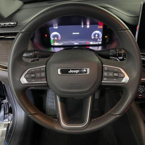 JEEP Commander 2.0 16V 4P TD380 OVERLAND 4X4 TURBO DIESEL AUTOM�TICO AT9, Foto 17