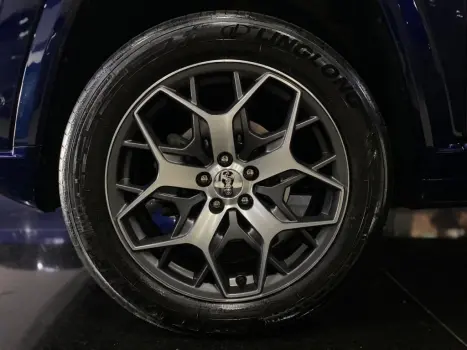 JEEP Commander 2.0 16V 4P TD380 OVERLAND 4X4 TURBO DIESEL AUTOM�TICO AT9, Foto 11