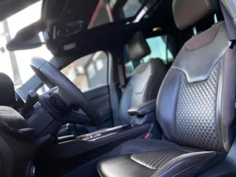 JEEP Commander 2.0 16V 4P TD380 OVERLAND 4X4 TURBO DIESEL AUTOM�TICO AT9, Foto 15