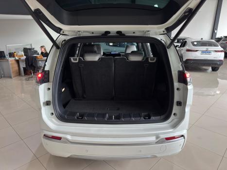 JEEP Commander 2.0 16V 4P TD380 OVERLAND 4X4 TURBO DIESEL AUTOM�TICO AT9, Foto 14