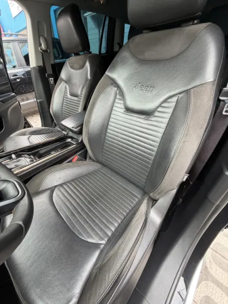 JEEP Commander 2.0 16V 4P TD380 LIMITED TURBO DIESEL AUTOM�TICO AT9, Foto 24