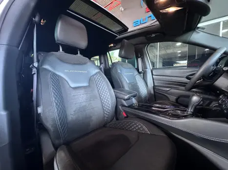 JEEP Commander 2.0 16V 4P HURRICANE 4 TURBO BLACKHAWK AUTOM�TICO AT9, Foto 11