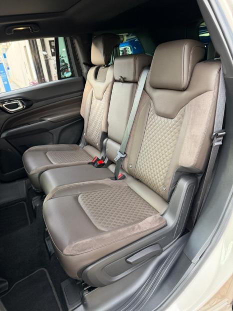 JEEP Commander 2.0 16V 4P TD380 OVERLAND 4X4 TURBO DIESEL AUTOM�TICO AT9, Foto 20