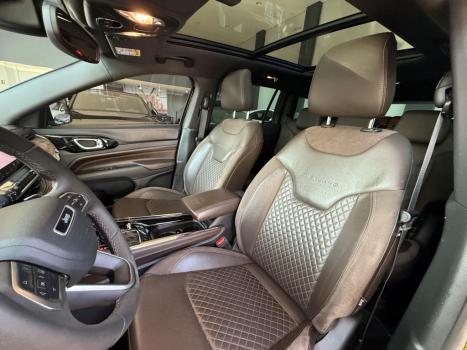 JEEP Commander 2.0 16V 4P TD380 OVERLAND 4X4 TURBO DIESEL AUTOM�TICO AT9, Foto 5