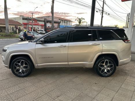 JEEP Commander 2.0 16V 4P TD380 OVERLAND 4X4 TURBO DIESEL AUTOM�TICO AT9, Foto 3