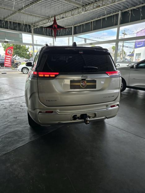 JEEP Commander 2.0 16V 4P TD380 OVERLAND 4X4 TURBO DIESEL AUTOM�TICO AT9, Foto 4