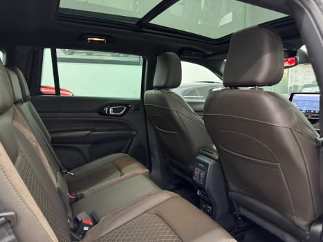 JEEP Commander 2.0 16V 4P TD380 OVERLAND 4X4 TURBO DIESEL AUTOM�TICO AT9, Foto 14