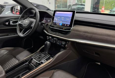 JEEP Commander 2.0 16V 4P TD380 OVERLAND 4X4 TURBO DIESEL AUTOM�TICO AT9, Foto 17