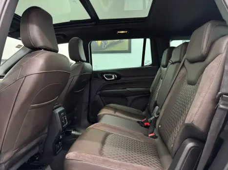JEEP Commander 2.0 16V 4P TD380 OVERLAND 4X4 TURBO DIESEL AUTOM�TICO AT9, Foto 11