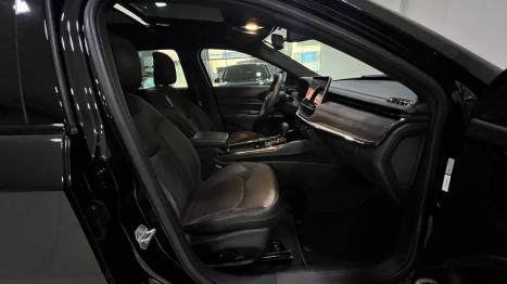 JEEP Commander 2.0 16V 4P TD380 OVERLAND 4X4 TURBO DIESEL AUTOM�TICO AT9, Foto 6