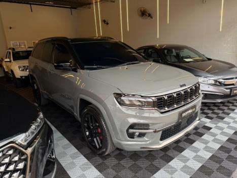 JEEP Commander 2.0 16V 4P HURRICANE 4 TURBO BLACKHAWK AUTOM�TICO AT9, Foto 3