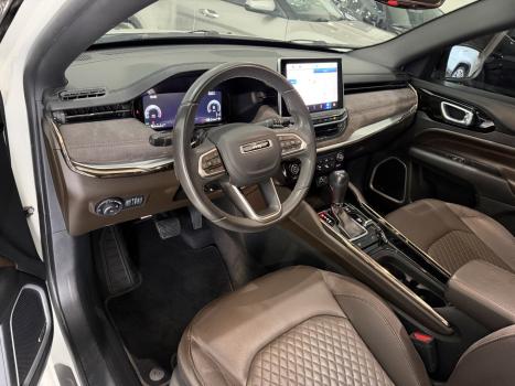 JEEP Commander 2.0 16V 4P TD380 OVERLAND 4X4 TURBO DIESEL AUTOMÁTICO AT9, Foto 7