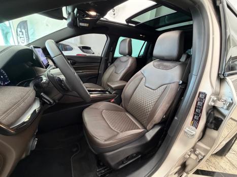 JEEP Commander 2.0 16V 4P TD380 OVERLAND 4X4 TURBO DIESEL AUTOMÁTICO AT9, Foto 8