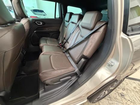 JEEP Commander 2.0 16V 4P TD380 OVERLAND 4X4 TURBO DIESEL AUTOMÁTICO AT9, Foto 9