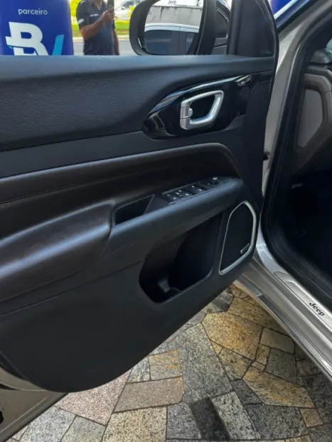 JEEP Commander 2.0 16V 4P TD380 LIMITED TURBO DIESEL AUTOMÁTICO AT9, Foto 13