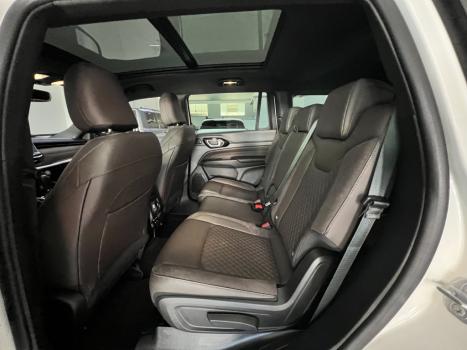 JEEP Commander 2.2 TURBO DIESEL OVERLAND 4X4 AUTOM�TICO AT9, Foto 8