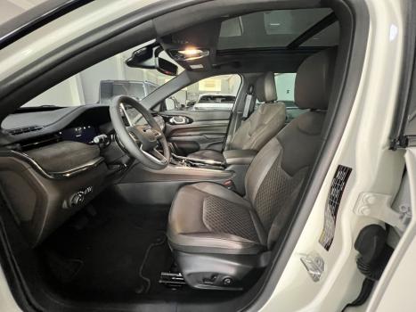 JEEP Commander 2.2 TURBO DIESEL OVERLAND 4X4 AUTOM�TICO AT9, Foto 12