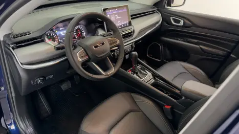 JEEP Compass 1.3 16V 4P FLEX LONGITUDE 80 ANOS T270 TURBO AUTOM�TICO, Foto 3