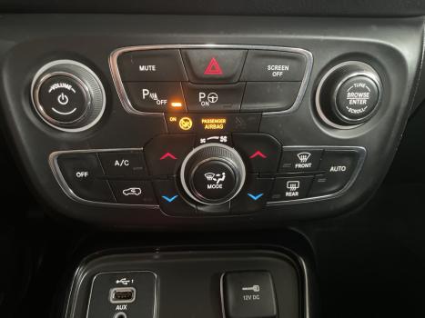 JEEP Compass 2.0 16V 4P NIGHT EAGLE FLEX AUTOMÁTICO, Foto 10 JEEP Compass 2.0 16V 4P NIGHT EAGLE FLEX AUTOMÁTICO, Foto 10