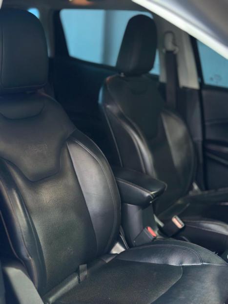 JEEP Compass 2.0 16V 4P 350 LONGITUDE 4X4 TURBO DIESEL AUTOMTICO, Foto 9