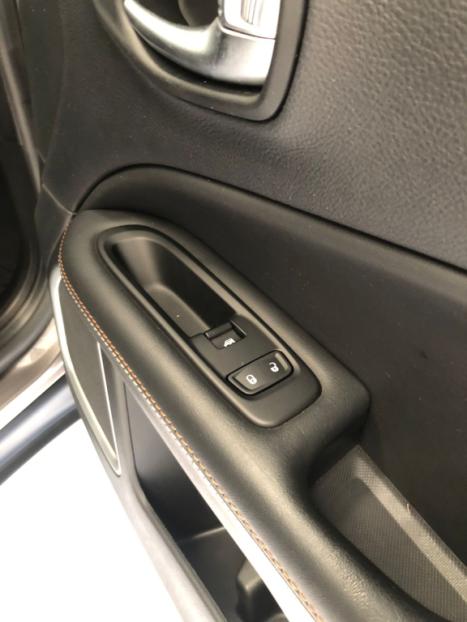 JEEP Compass 2.0 16V 4P 350 LONGITUDE 4X4 TURBO DIESEL AUTOM�TICO, Foto 8