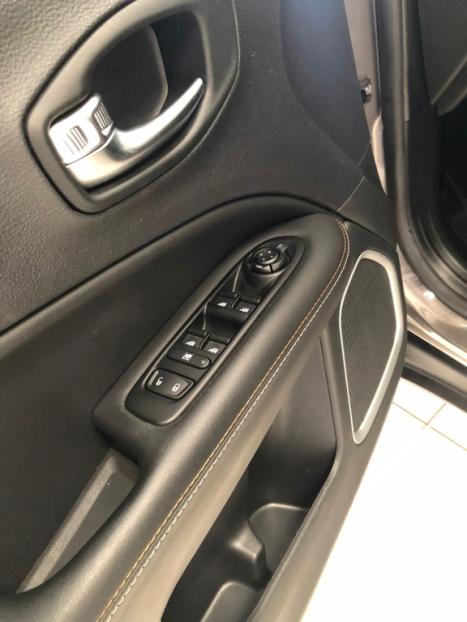 JEEP Compass 2.0 16V 4P 350 LONGITUDE 4X4 TURBO DIESEL AUTOM�TICO, Foto 9