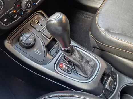 JEEP Compass 2.0 16V 4P LONGITUDE TURBO DIESEL 4X4 AUTOM�TICO, Foto 16