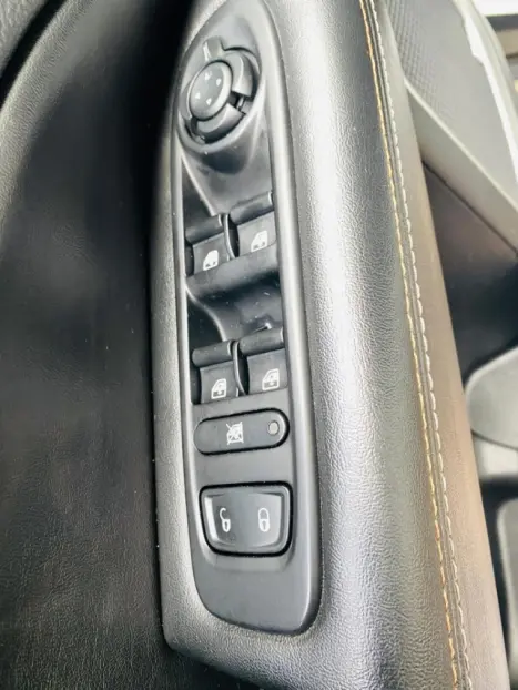 JEEP Compass 2.0 16V 4P LONGITUDE TURBO DIESEL 4X4 AUTOM�TICO, Foto 9