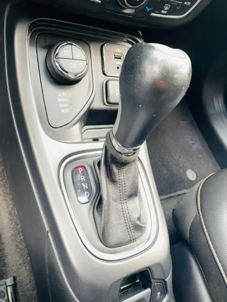 JEEP Compass 2.0 16V 4P LONGITUDE TURBO DIESEL 4X4 AUTOM�TICO, Foto 12