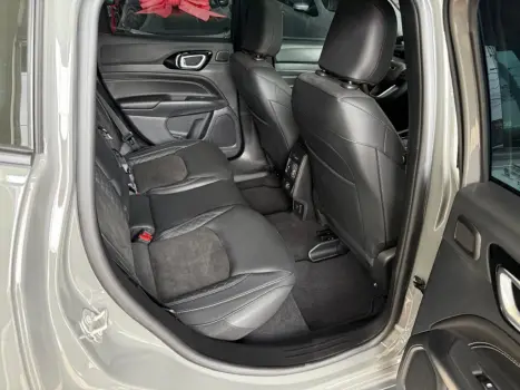 JEEP Compass 2.0 16V 4P HURRICANE 4 TURBO BLACKHAWK AUTOM�TICO AT9, Foto 9