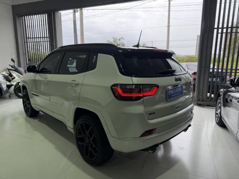 JEEP Compass 2.0 16V 4P HURRICANE 4 TURBO BLACKHAWK AUTOM�TICO AT9, Foto 9