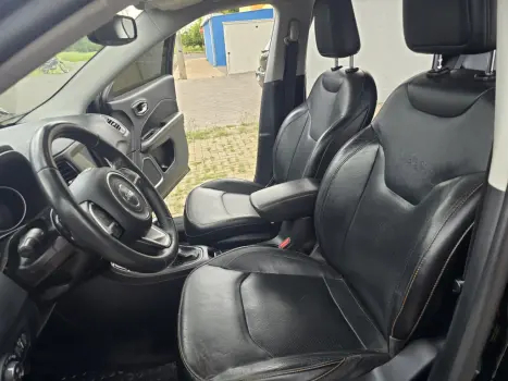 JEEP Compass 2.0 16V 4P 350 LONGITUDE 4X4 TURBO DIESEL AUTOM�TICO, Foto 17