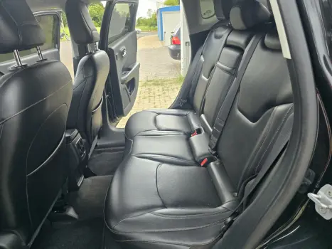 JEEP Compass 2.0 16V 4P 350 LONGITUDE 4X4 TURBO DIESEL AUTOM�TICO, Foto 19