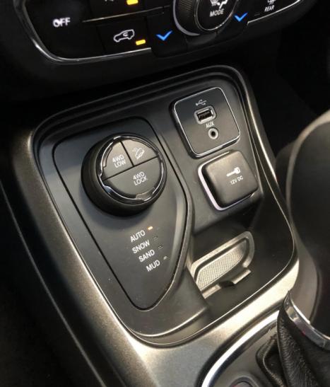 JEEP Compass 2.0 16V 4P LONGITUDE TURBO DIESEL 4X4 AUTOM�TICO, Foto 5