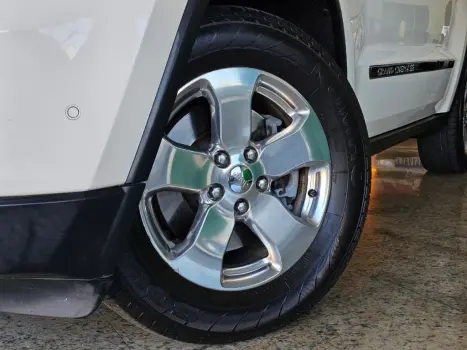 JEEP Grand Cherokee 3.6 V6 24V 4P 4X4 LIMITED AUTOM�TICO, Foto 16