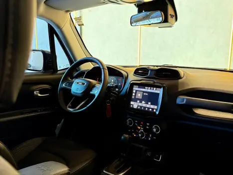 JEEP Renegade 1.3 16V 4P FLEX T270 LONGITUDE TURBO AUTOM�TICO, Foto 23